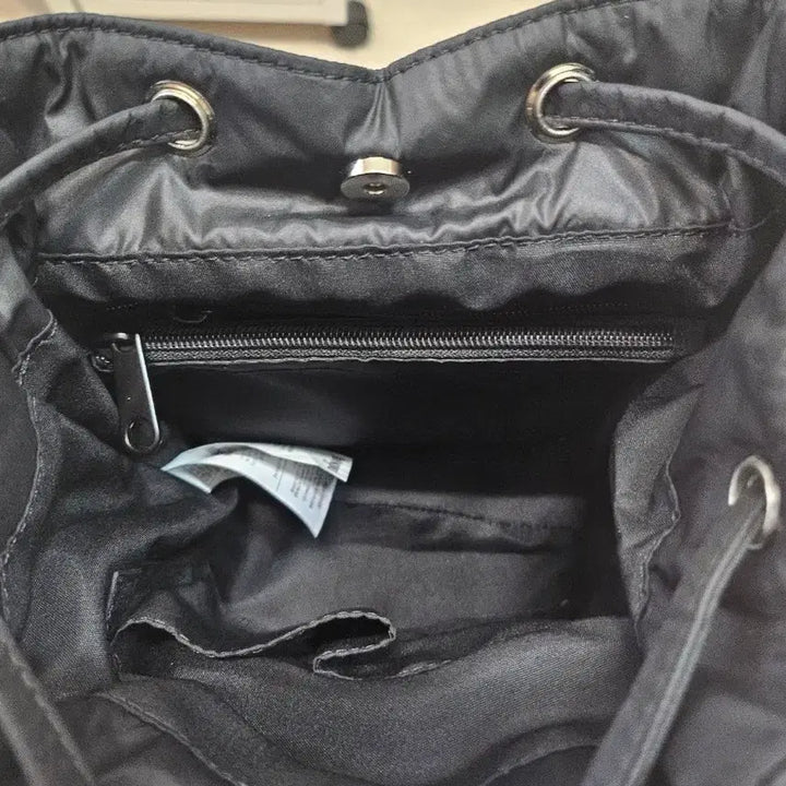 [BUNJANG] Latsyu Backpack Black / 라츠유 백팩