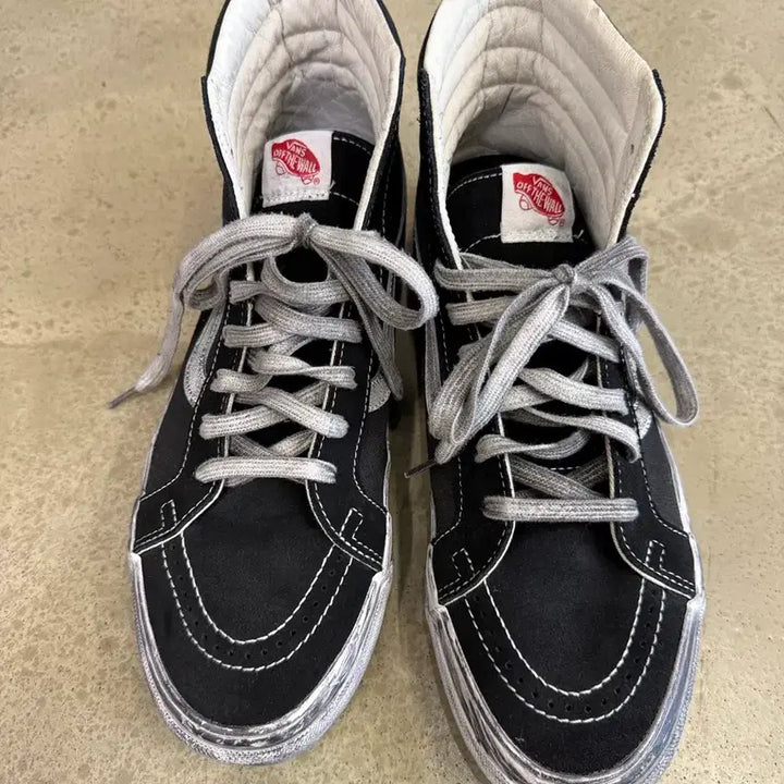 [BUNJANG] Vans Vault Vintage Black High Top Sneakers / 반스 볼트 빈티지 블랙 하이 285