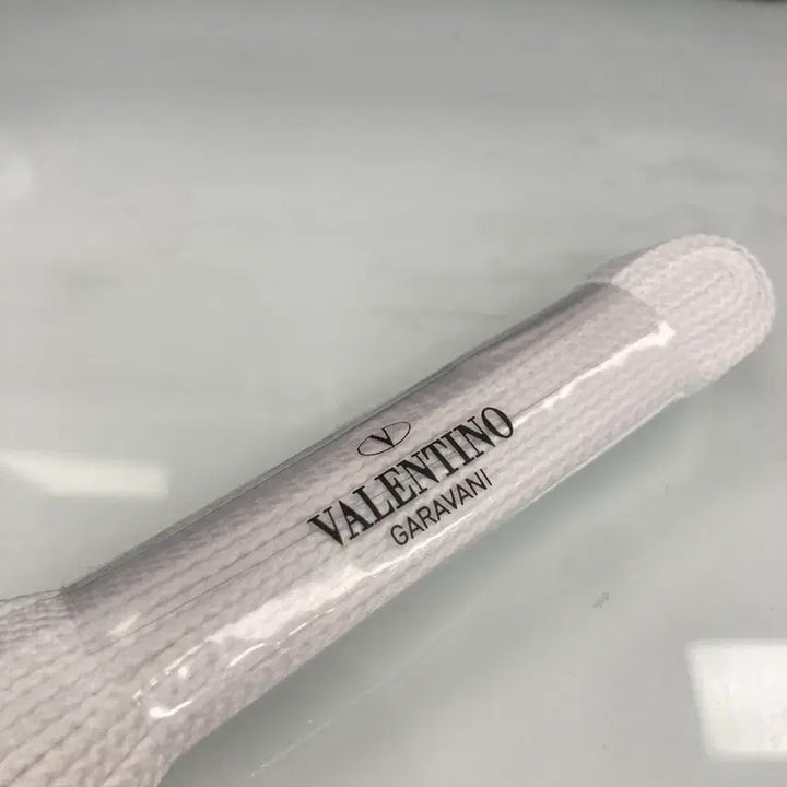 [BUNJANG] Valentino Untitled Sneaker Laces (Authentic) / 발렌티노 언타이틀 정품 끈 판매합니다