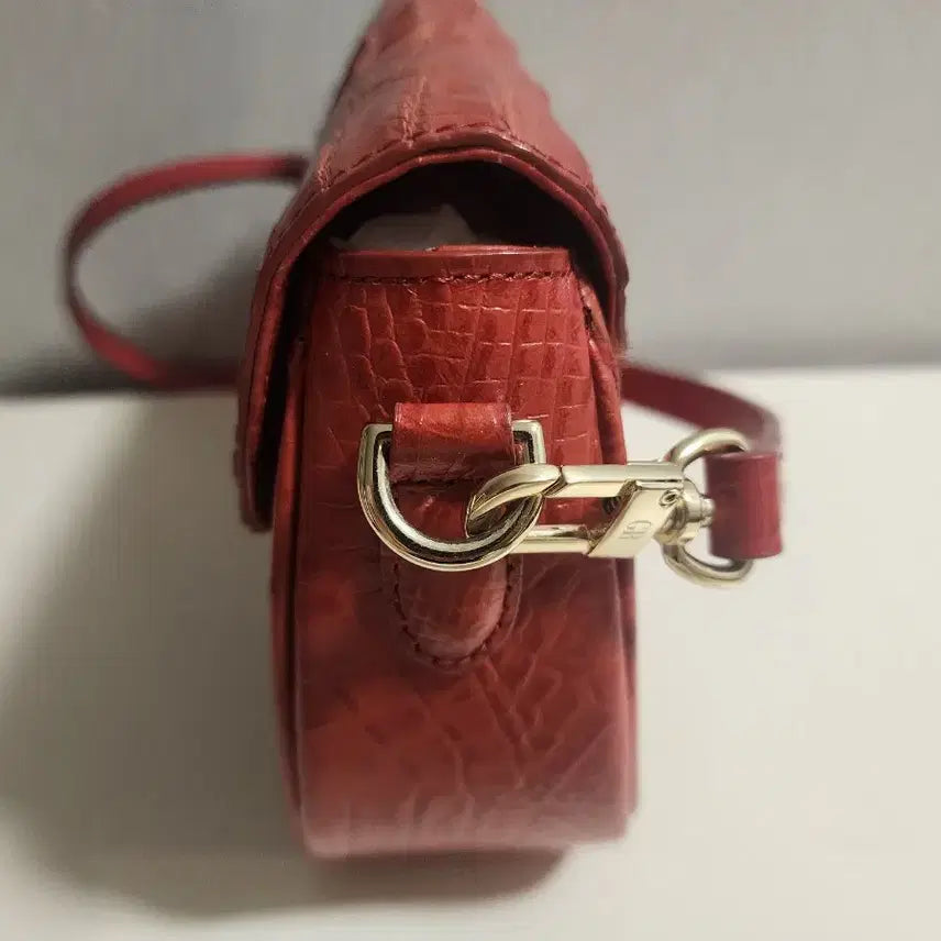 [BUNJANG] Georges Rech Crocodile Embossed Leather Crossbody Bag Red / 조르쥬레쉬 악어 크로스백 레드(새상품)