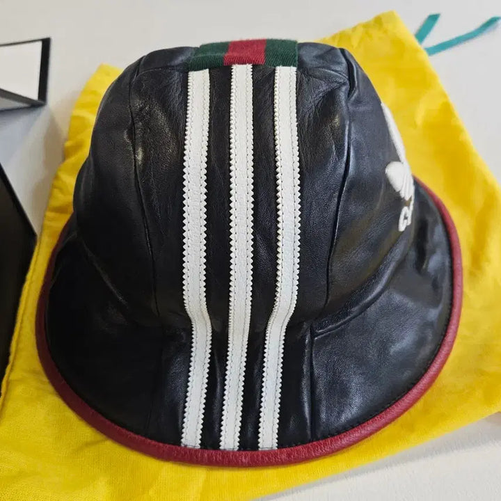 [BUNJANG] Adidas x Gucci Collaboration Bucket Hat Black / 아디다스 X 구찌 콜라보 버킷햇 블랙