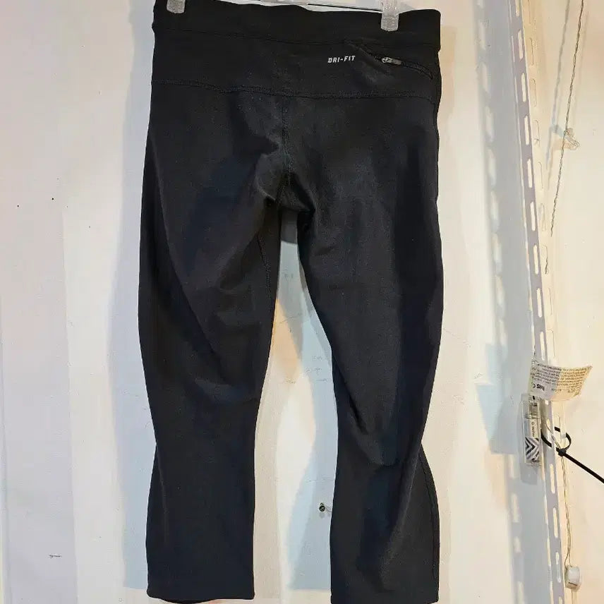 [BUNJANG] Nike Black 7/8 Length Leggings / 나이키 블랙 7부 레깅스
