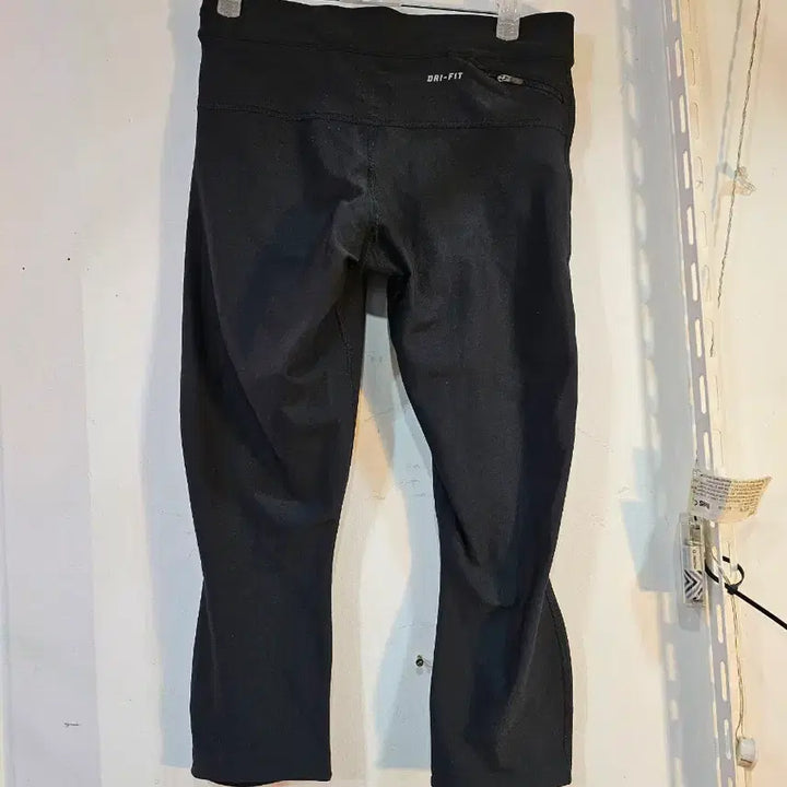 [BUNJANG] Nike Black 7/8 Length Leggings / 나이키 블랙 7부 레깅스