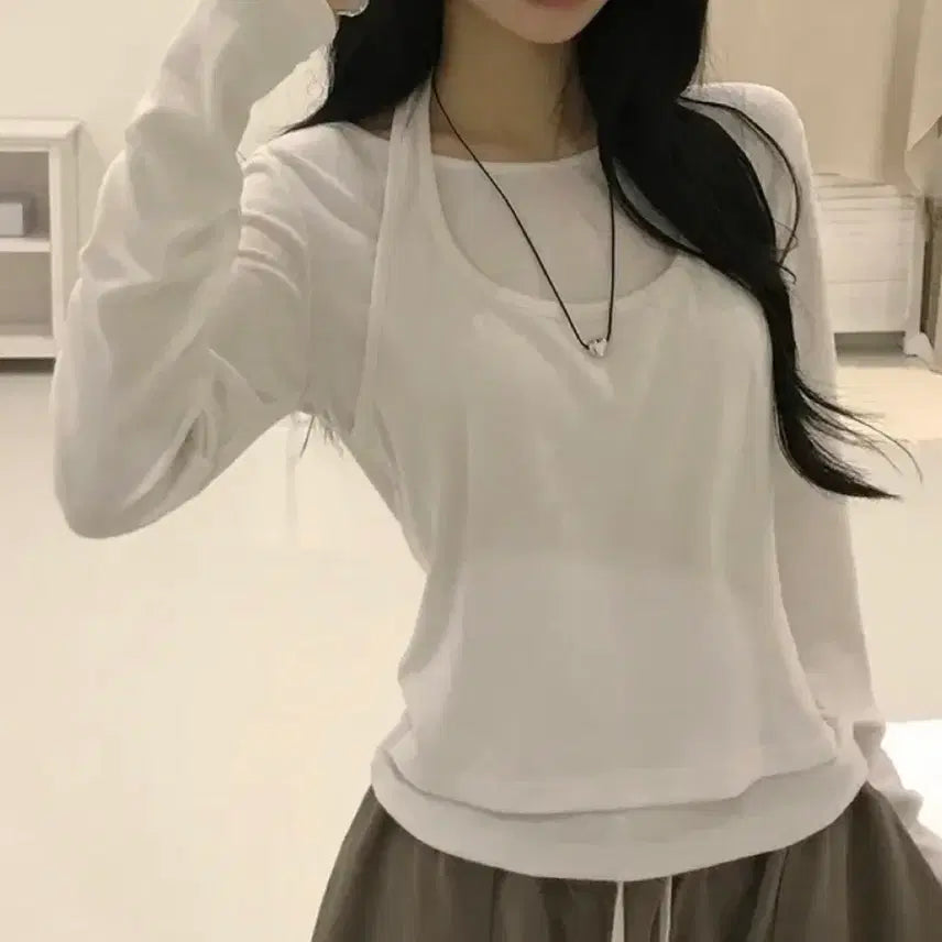 [BUNJANG] White Layered Long Sleeve T-Shirt with Camisole / 여리핏 화이트 끈나시 레이어드 긴팔티