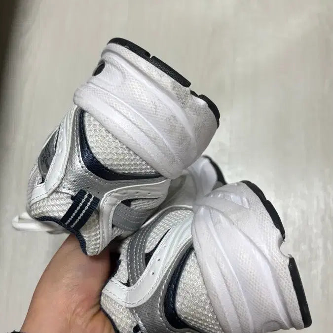 [BUNJANG] New Balance 530 White Sneakers (Size 245) / [245사이즈] 뉴발란스 530 화이트