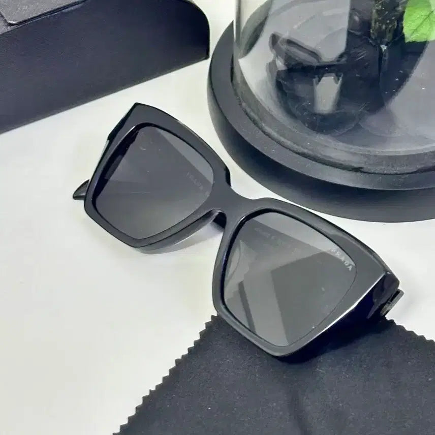 [BUNJANG] Prada Sunglasses / 프라다 선글라스
