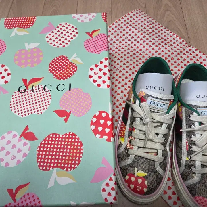 [BUNJANG] Gucci Tennis 1977 GG Apple Print Sneakers / 구찌 테니스 1977 GG 애플 스니커즈