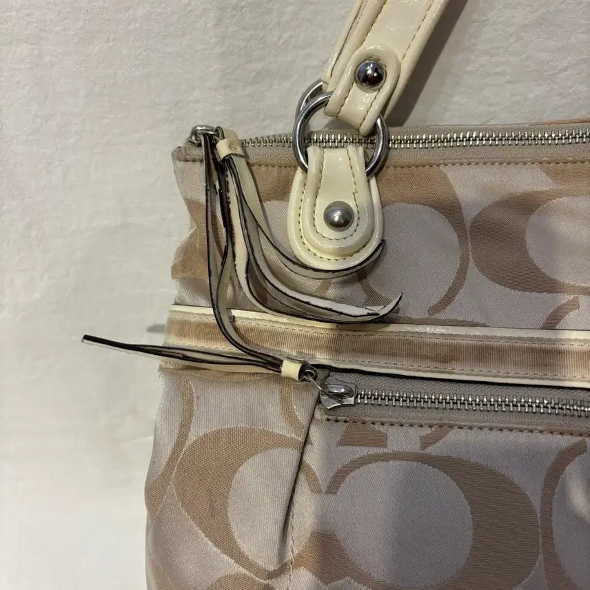 [BUNJANG] Coach Signature Shoulder Bag / 코치 시그니처 숄더백 가방