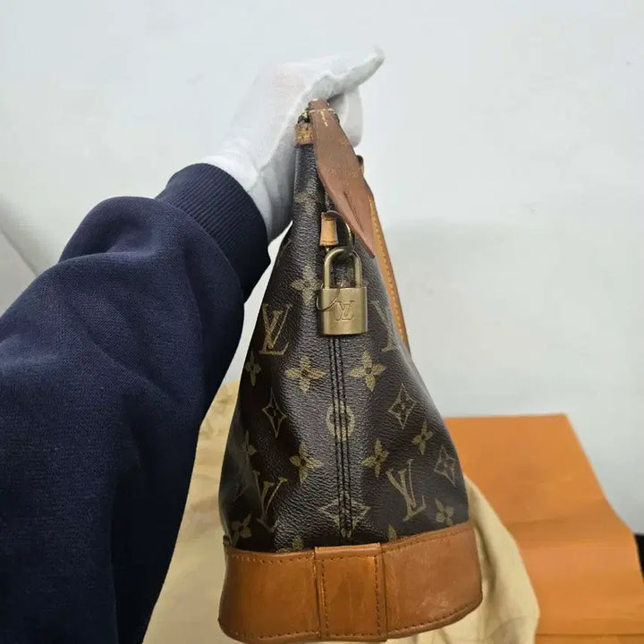 [BUNJANG] Louis Vuitton Lockit Horizon Shoulder Bag / [보증서 정품] 루이비통 락킷호리즌 숄더백