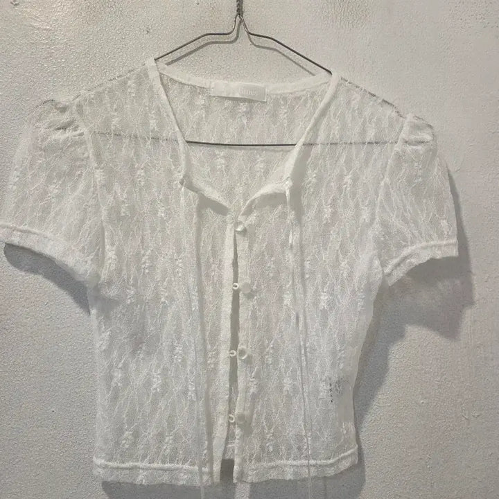 [BUNJANG] Threetimes Lace Short Sleeve Blouse White / threetimes 레이스 반팔 블라우스 화이트