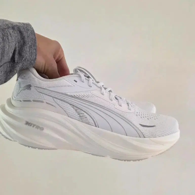 [BUNJANG] Puma Magnify Nitro 3 White Running Shoes / 푸마 매그니파이 나이트로3 화이트 265 판매합니다.