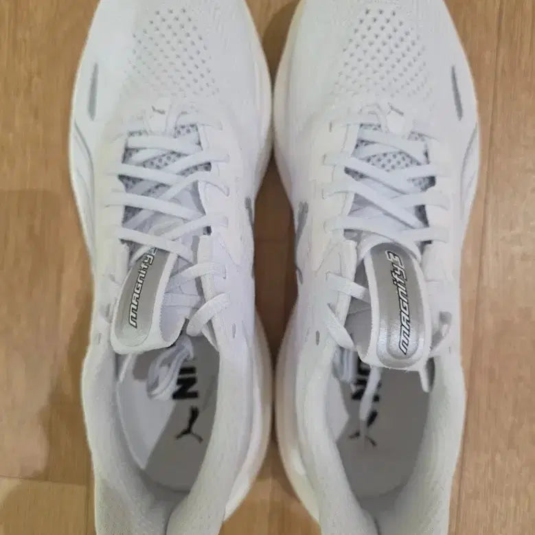 [BUNJANG] Puma Magnify Nitro 3 White Running Shoes / 푸마 매그니파이 나이트로3 화이트 265 판매합니다.