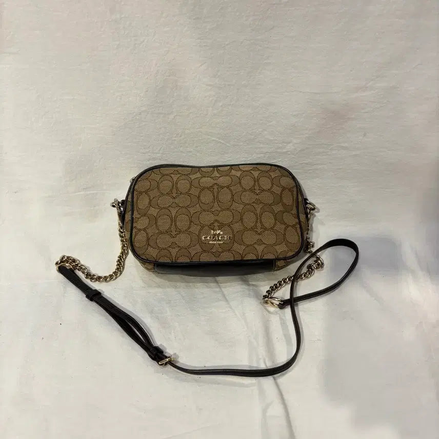 [BUNJANG] Coach Signature Camera Crossbody Bag / 코치 시그니처 카메라 크로스백 가방