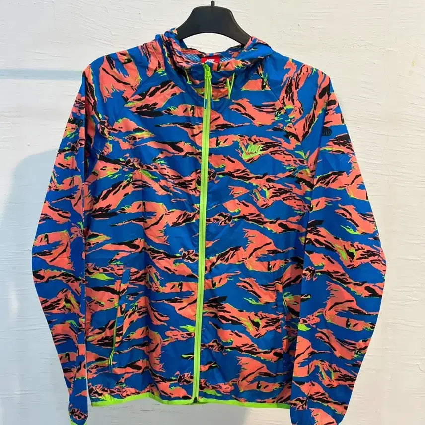 [BUNJANG] Nike Camo Lightweight Anorak Jacket L / L 나이키 카모 바람막이