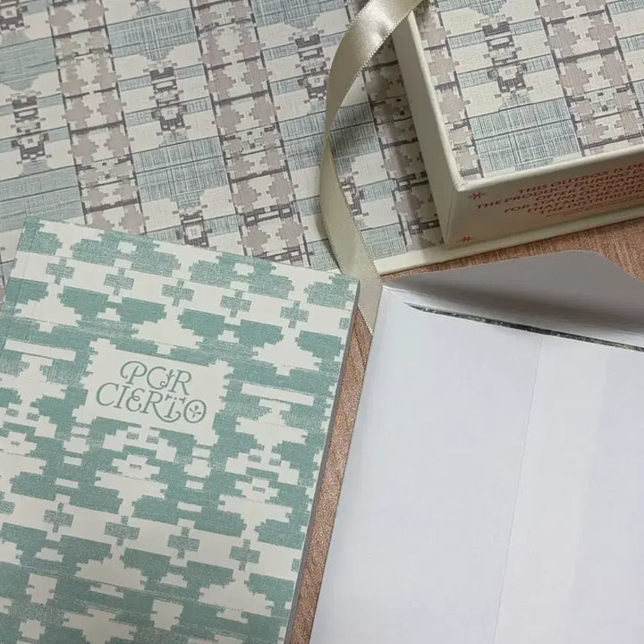 [BUNJANG] BOYNEXTDOOR Madrid Collected Book Vol.2 / 보넥도 마드리드 콜렉티드북 vol.2 판매