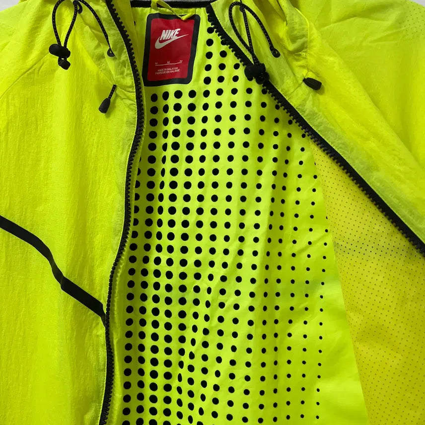[BUNJANG] Nike Tech Aeroshield Windrunner Jacket (Fluorescent) / M 나이키 테크 에어로쉴드 윈드러너 바람막이 형광