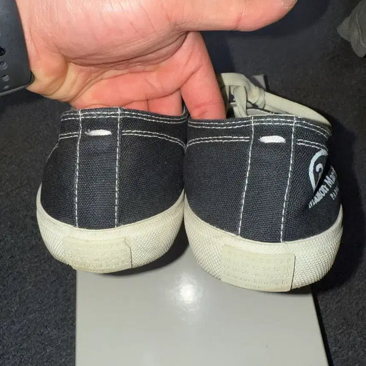 [BUNJANG] Maison Margiela Tabi Sneakers Black / [41.5] 메종 마르지엘라 타비스니커즈 블랙