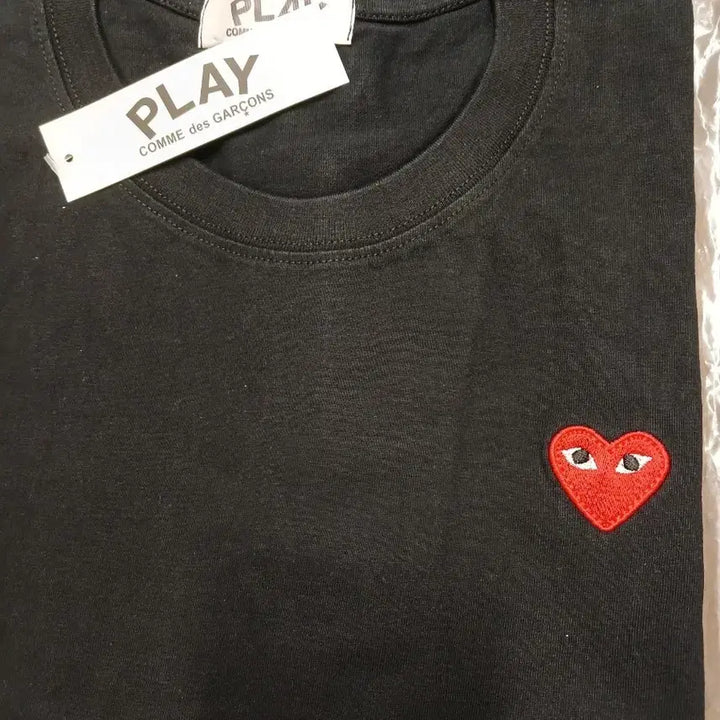 [BUNJANG] Comme des Garçons PLAY Black T-Shirt Heart Appliqué / 꼼데가르송 플레이 검정 반팔티 하트 와펜