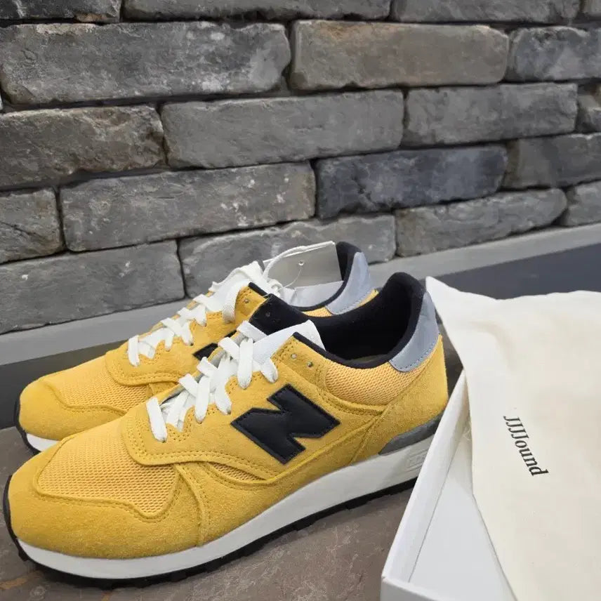 [BUNJANG] Amorepacific New Balance 475 Yellow Sneakers / [275]자운드 뉴발란스 475 옐로우