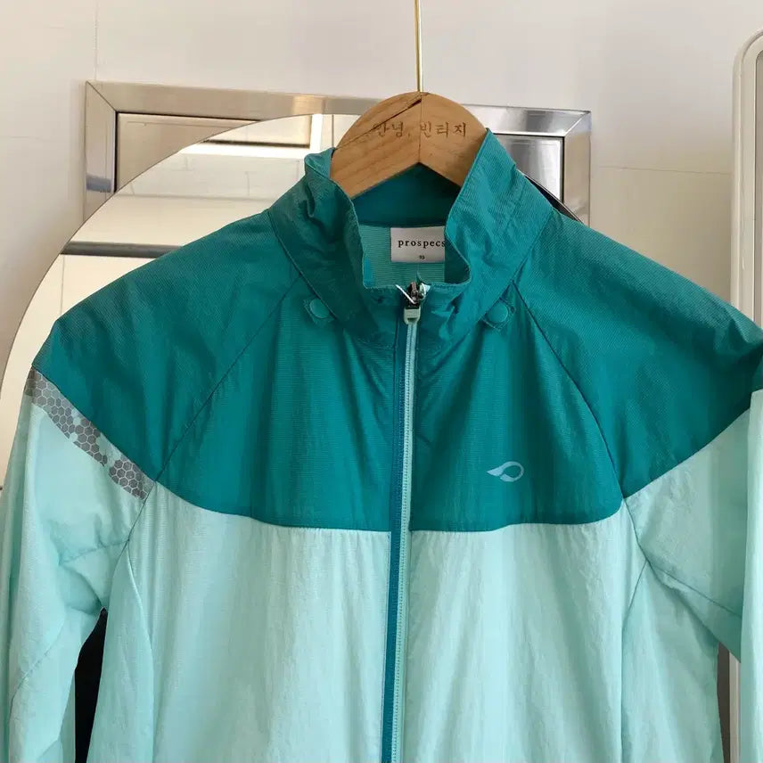[BUNJANG] Prospecs Windbreaker Jacket - Size M (95) / 프로스펙스 바람막이 M(95) Prospecs Windbreaker