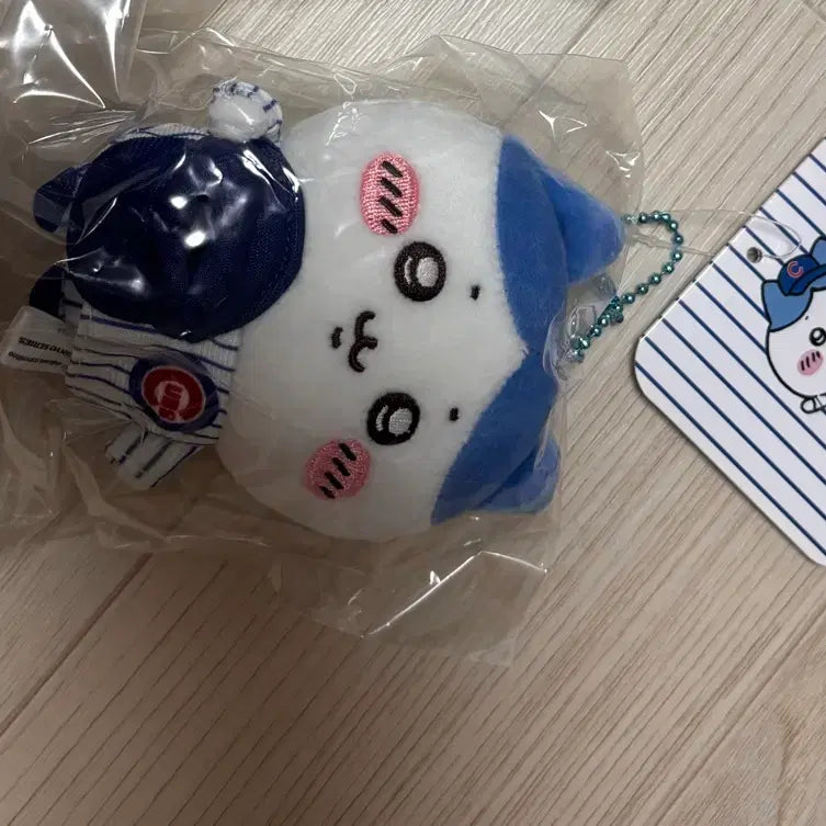 [BUNJANG] MLB x Chiikawa Collaboration Chicago Cubs Baseball Hachiwara Mascot / MLB 치이카와 콜라보 컵스 시카고 야구 하치와레 마스코트