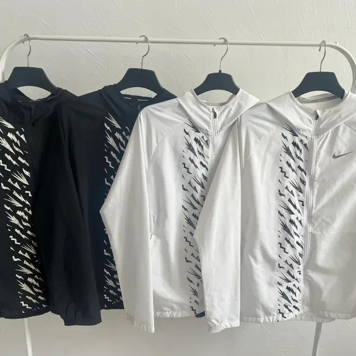 [BUNJANG] Nike Essential Lightning Windrunner Jacket / (M~XL) 나이키 에센셜 번개 바람막이 자켓