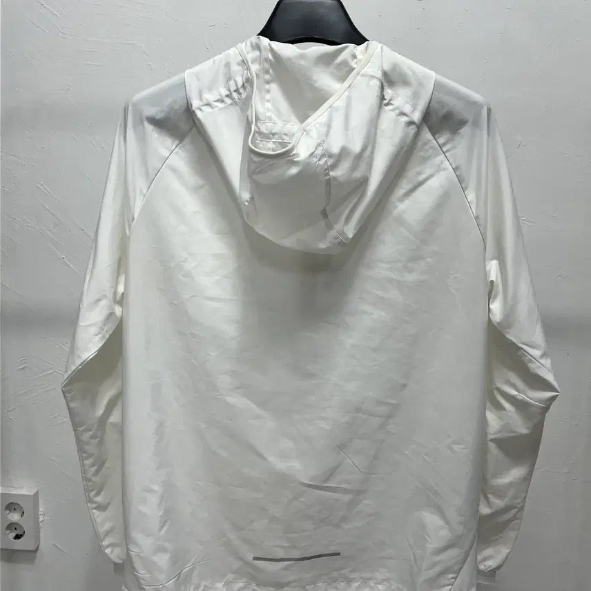 [BUNJANG] Nike Essential Lightning Windrunner Jacket / (M~XL) 나이키 에센셜 번개 바람막이 자켓