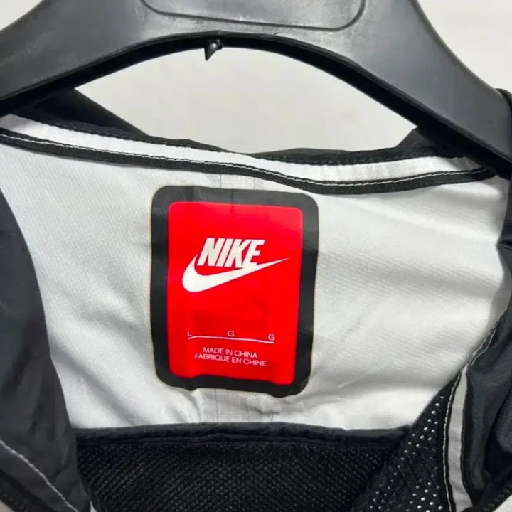 [BUNJANG] Nike Hypermesh Windrunner Jacket / L 나이키 하이퍼메쉬 윈드러너 바람막이