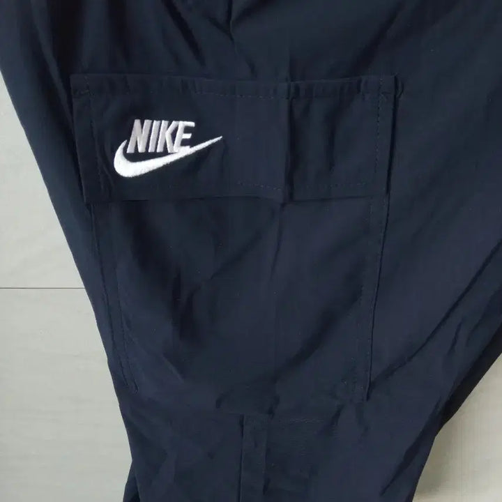 [BUNJANG] Nike Navy Cargo Training 7/8 Length Pants (M) New / 나이키 네이비 카고 트레이닝 7부 M 새상품