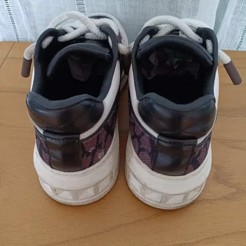 [BUNJANG] Valentino Nappa Leather Sneakers Size 42 / 발렌티노 나파레더 스니커즈 정품 사이즈 42. 260-265