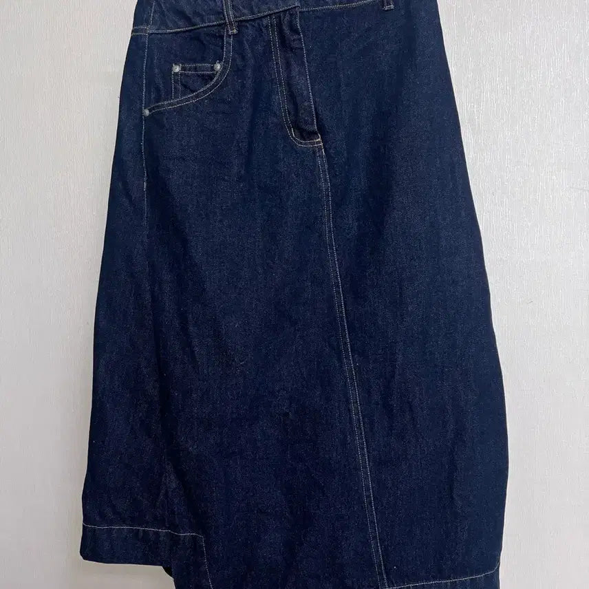 [BUNJANG] Vivienne Westwood Uneven Hem A-Line Denim Skirt / 비비안웨스트우드 언이븐 헴 데님 스커트 36