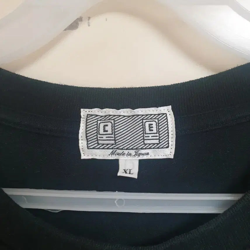 [BUNJANG] Cav Empt Black Graphic T-Shirt XL / [남성] CAVEMPT 블랙 그래픽 반팔티 XL
