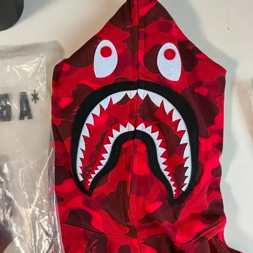 [BUNJANG] BAPE Red Camo Shark Full Zip Hoodie / BAPE 레드 카모 샤크 후드 집업 적계