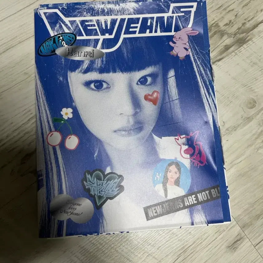 [SOLD OUT] 뉴진스 하니 블루북 풀구성 개봉 어텐션
