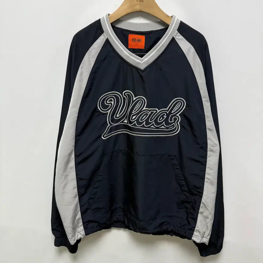 [BUNJANG] Dimitri Black V-Neck Warm-Up Top / (231) 디미트리 블랙 브이넥 웜업
