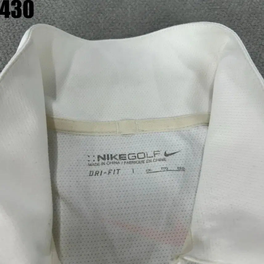 [BUNJANG] Nike White Half-Zip Short-Sleeve T-Shirt with Orange Accent / 나이키 화이트 하프집업 반팔티 오렌지 포인트