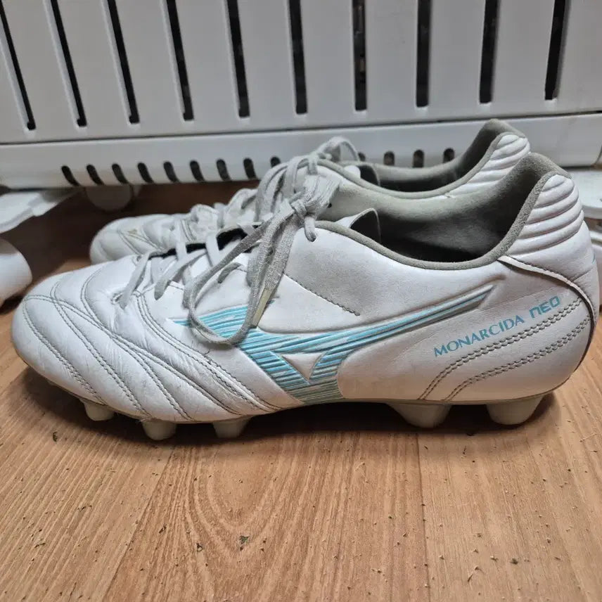 [BUNJANG] Mizuno Morelia Neo Pro FG Soccer Cleats 265 / 미즈노 모렐리아 Neo 축구화 프로 265 /사용감 있음/저렴