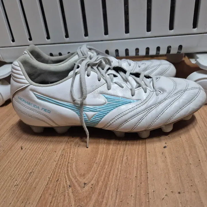 [BUNJANG] Mizuno Morelia Neo Pro FG Soccer Cleats 265 / 미즈노 모렐리아 Neo 축구화 프로 265 /사용감 있음/저렴