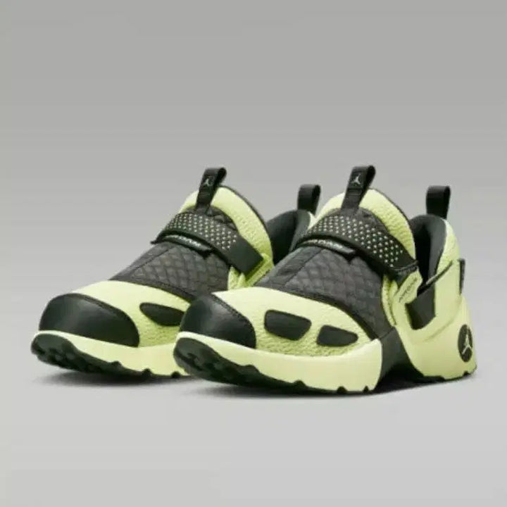 [BUNJANG] Nike Air Jordan Trainer "Luminous Green" / 새상품)나이키 에어조던 트러너 루미너스 그린 HQ2164 302