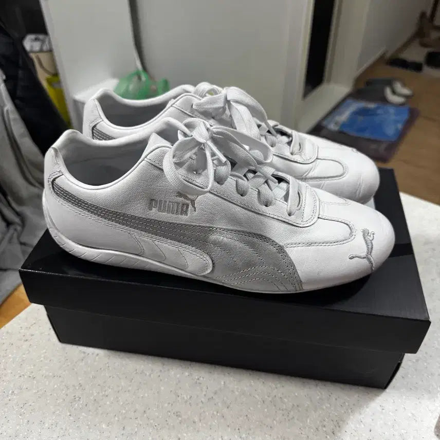 [BUNJANG] Puma Speedcat White &amp; Silver Sneakers / 푸마 스피드캣 화이트앤 실버