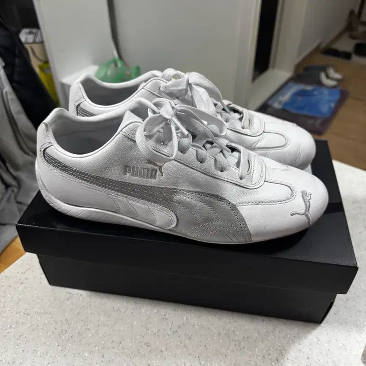 [BUNJANG] Puma Speedcat White &amp; Silver Sneakers / 푸마 스피드캣 화이트앤 실버