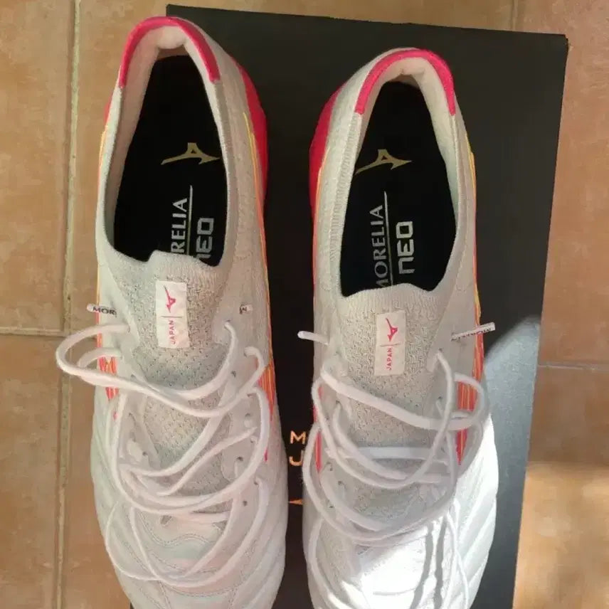 [BUNJANG] Mizuno Morelia Neo Beta 280 Soccer Cleats / 미즈노 모렐리아 네오 280