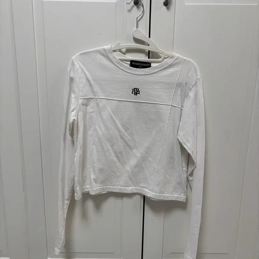 [BUNJANG] MUA MUA White Long Sleeve T-Shirt / 무아무아 화이트 긴팔 티셔츠