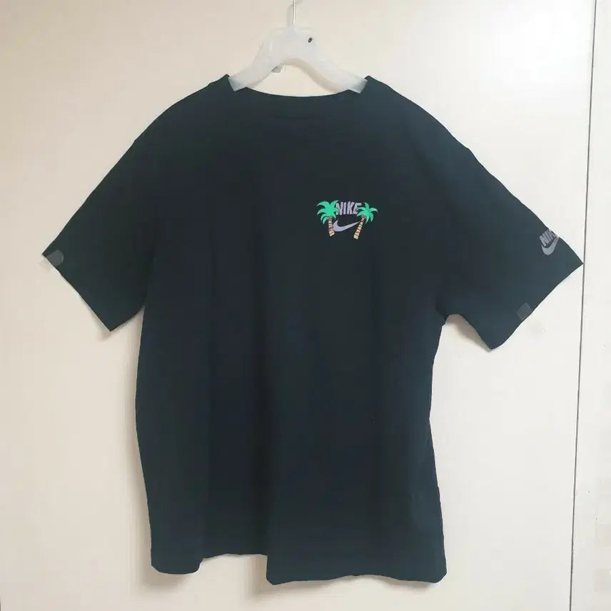 [BUNJANG] Nike Black Short Sleeve T-Shirt (M) / [여성] 나이키 블랙 반팔티 M사이즈