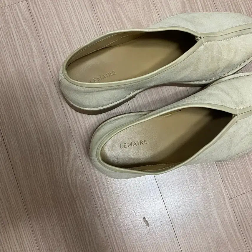 [BUNJANG] Lemaire Ivory Chinese Loafers Size 39 / 르메르 아이보리 차이니즈 로퍼