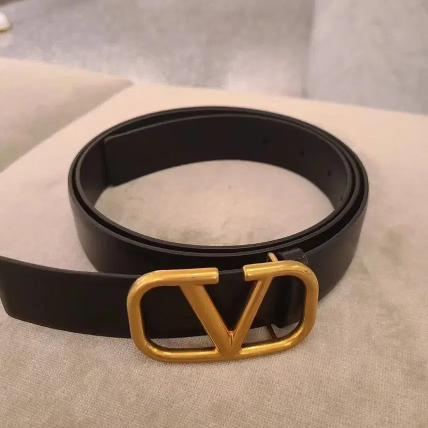 [BUNJANG] Valentino Black Leather Gold Buckle Belt / 발렌티노 벨트