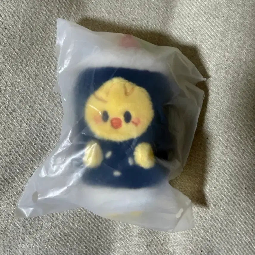 [BUNJANG] SKZOO Kimbap Keychain Sealed / 스키주 김밥 키링 미개봉