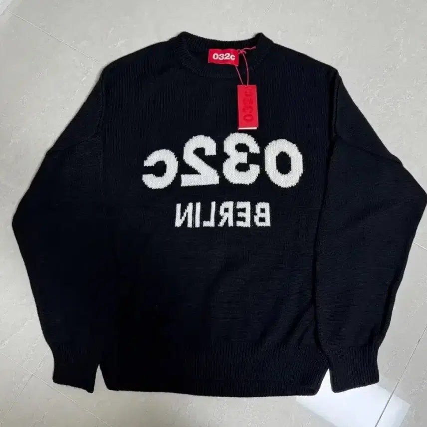 [BUNJANG] 032C Signature Mirror Logo Merino Wool Sweater / 032C 셀피 스웨터 블랙/화이트 (M)