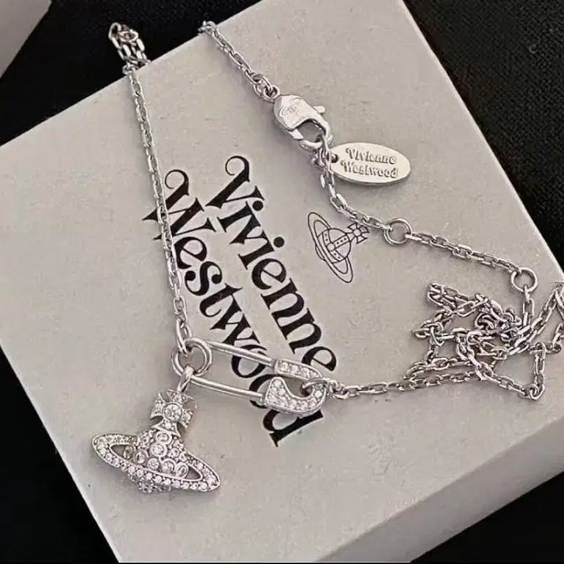 [BUNJANG] Vivienne Westwood Silver Safety Pin Necklace with Case / 비비안웨스트우드 목걸이