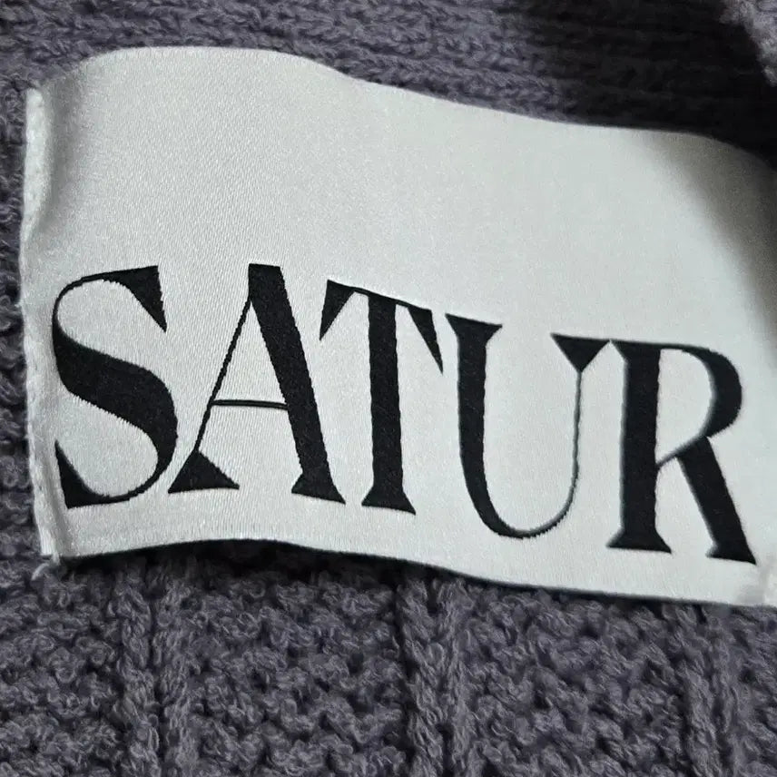 [BUNJANG] Saeter Gray Boucle Cardigan / 새터 그레이 부클 가디건